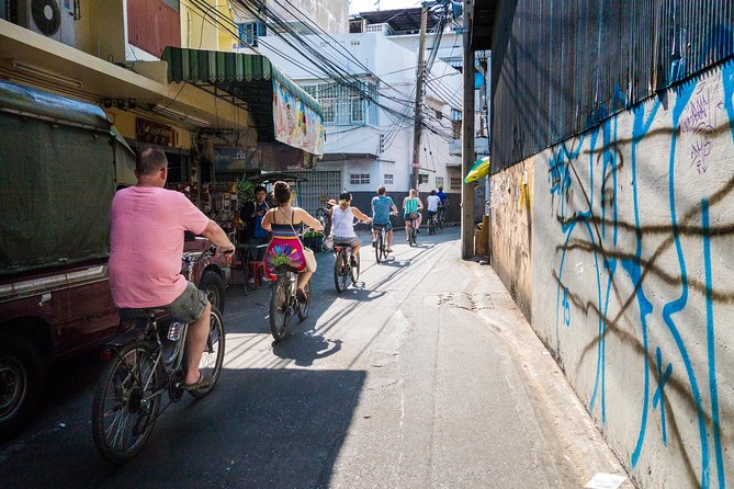 Countryside Bangkok and a Local Floating Market Tour by Bicycle Including Lunch - Your Bike Setup, Helmet, and the Comfort Details That Count
