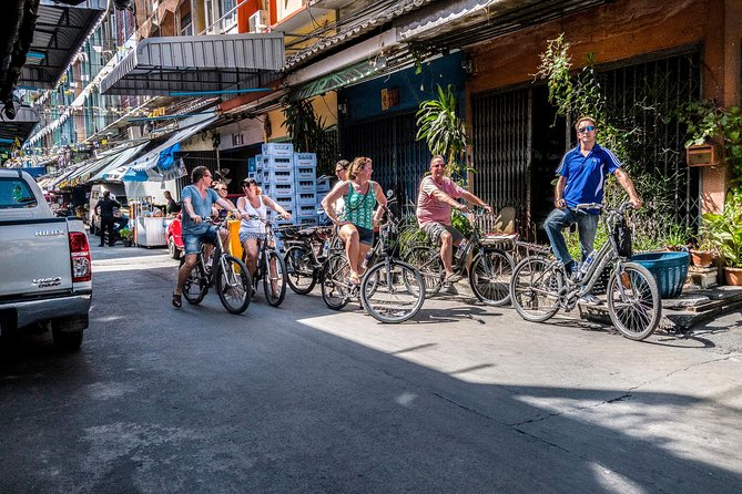 Countryside Bangkok and a Local Floating Market Tour by Bicycle Including Lunch - The Floating Market Walk: Eating Your Way Through “Thai Tapas”