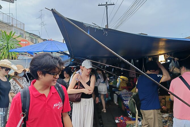 Damnoen Saduak and Maeklong Railway Market Tour with Private Car - Riverside lunch and market time that feels like your choice