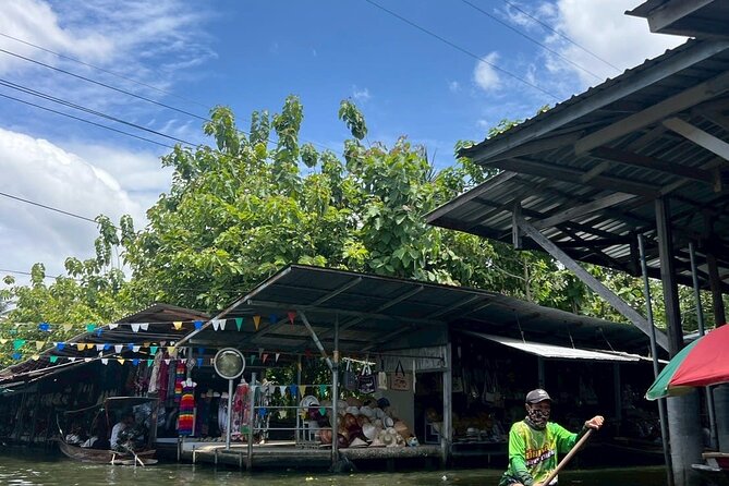 Damnoen Saduak and Maeklong Railway Market Tour with Private Car - Private car from central Bangkok: comfort that buys back time