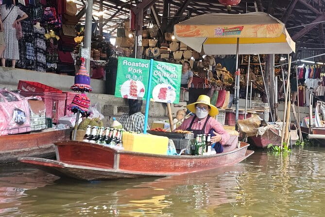 Damnoen Saduak Famous Floating Market and Mea Klong Railway Tour - Coconut Sugar Farm Stop: A Quick Lesson in How It’s Made