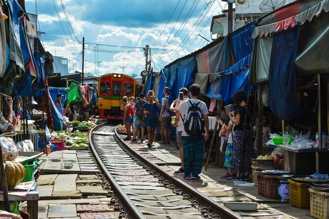 Damnoen Saduak Floating Market & Maeklong Market Tour frm Bangkok - Who this tour fits best, and who should skip it