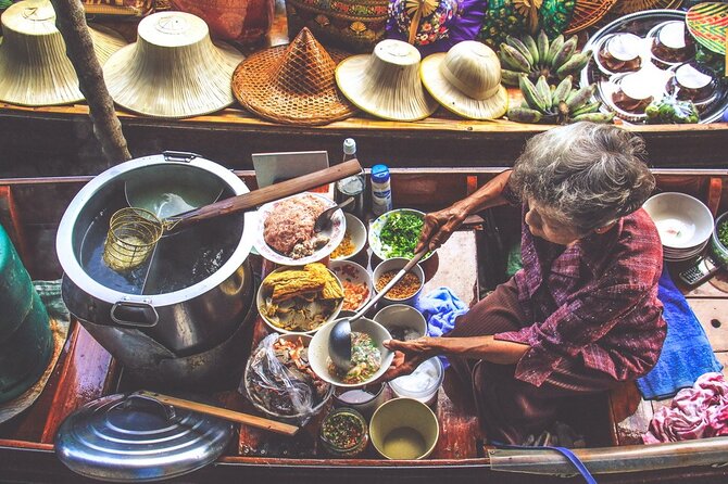 Damnoen Saduak Floating Market & Maeklong Railway Market Tour From Bangkok - Practical tips for a smoother morning (and better photos)