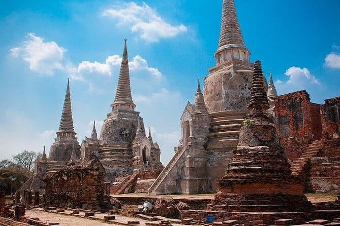 Damnoen Saduak Floating Market & Railway Market Tour from Bangkok - Who Should Book This Tour, and Who Should Skip It
