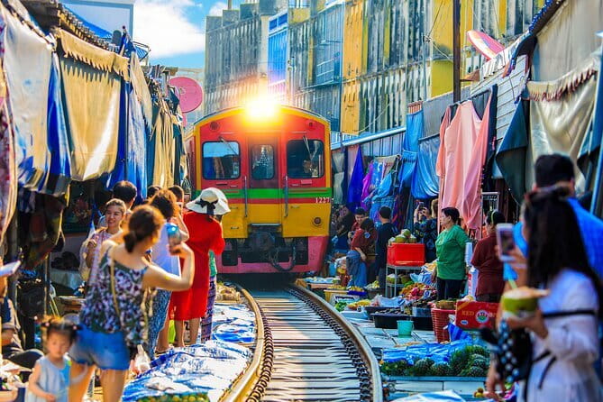 Day Trip to Bangkok Floating Market & Maeklong Railway - What to bring, what to skip, and comfort tips that actually matter