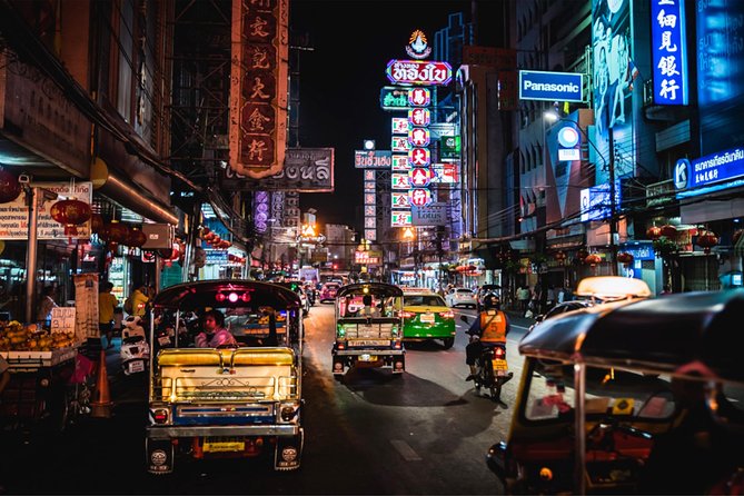Discover Bangkok at Night 5-Hour Bike Tour with dinner - Chao Phraya River ferry crossing: a calm pause between city noise