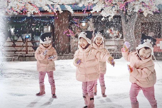 Dream World & Snow Town in Bangkok with Return Transfer & Lunch - How this Dream World and Snow Town day actually plays out