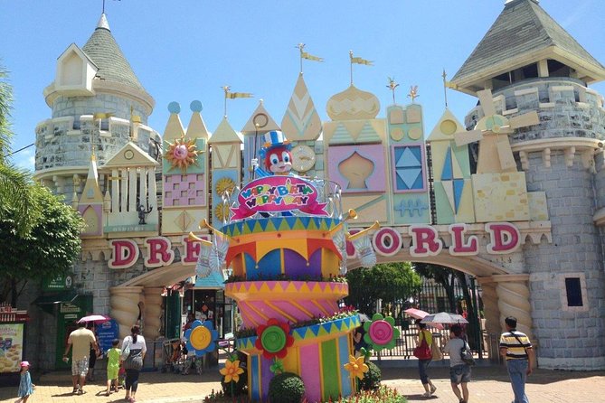 Dream World & Snow Town in Bangkok with Return Transfer & Lunch - Dream World: Space Mountain rides, parades, and photo-friendly zones