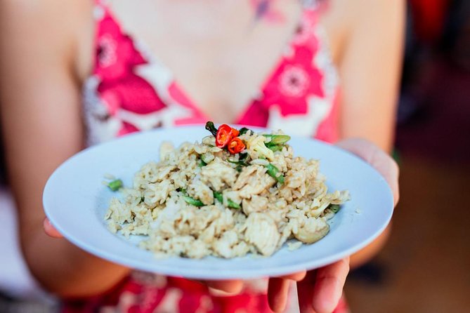 Drinks & Bites in Bangkok Private Tour - Stop 4, Soi Phetchaburi 5: Holy Basil Flavor That Is Harder Outside Thailand