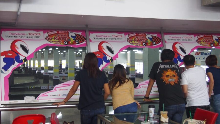EasyKart Bangkok (RCA Plaza) : Go-Kart Racing Experience - Safety training and gear: what it feels like on race day