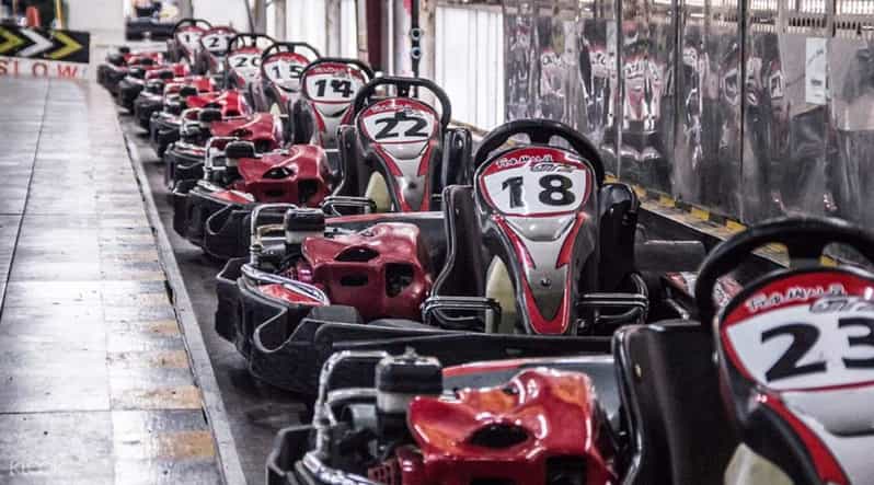 EasyKart Bangkok (RCA Plaza) : Go-Kart Racing Experience - Two tracks for different skill levels