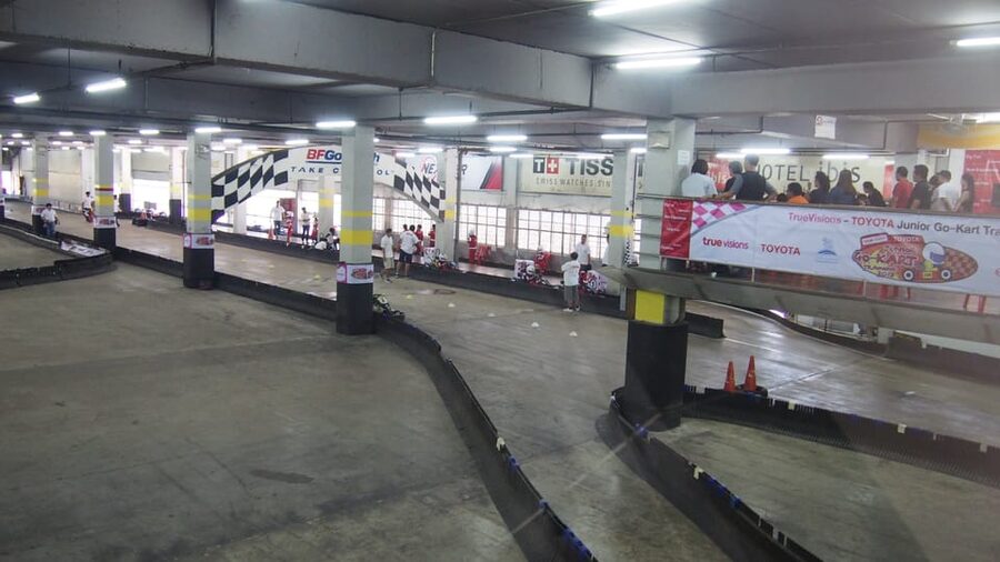 EasyKart Bangkok (RCA Plaza) : Go-Kart Racing Experience - Engines and speed: what you’re really paying for