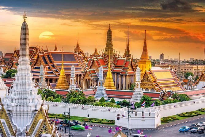 Ethical Elephant Watching Tour From Bangkok & Pattaya - Feeding, bathing, and a walk you can feel good about
