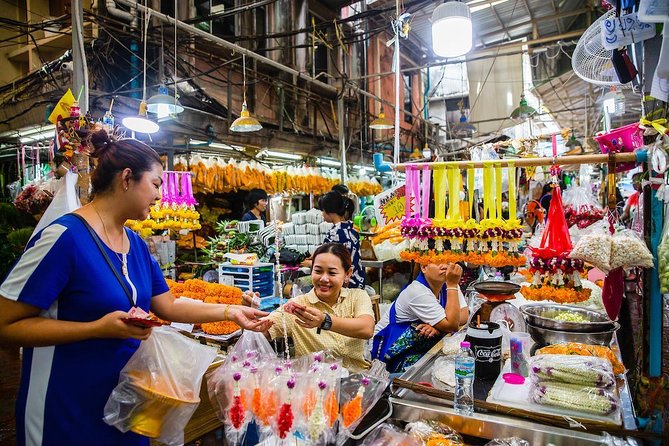 Experience Bangkok at Night with Streetfood Dinner & Foot Massage - Key highlights to look forward to