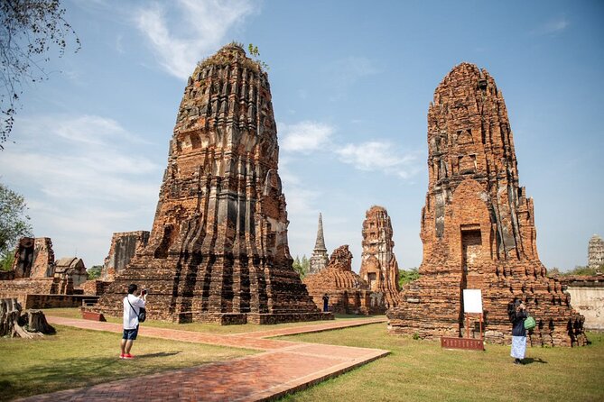 Explore Ancient Ayutthaya Historical Park Day Tour in Bangkok - Getting moving at 7:00 am and why it matters