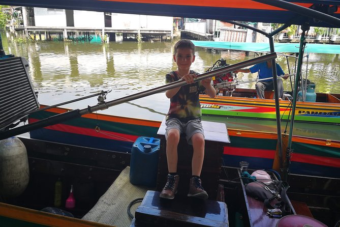 Explore Bangkok by Bike & Boat with Lunch - Wat Ko, the Rooster Temple: Fish Feeding for a Little Karma