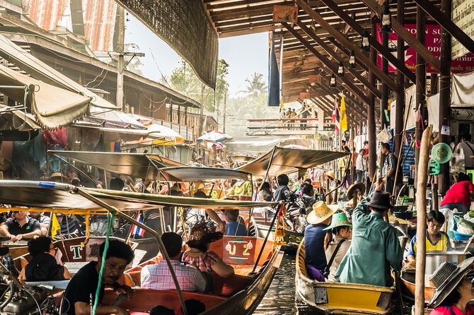 Famous Markets Tour: Maeklong Railway & Damnoen Saduak Floating - What to pack and how to prepare for both markets
