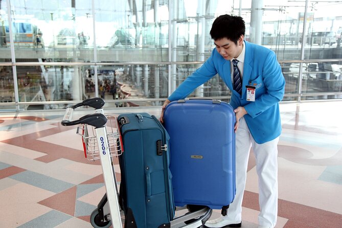 Fast Track with Private Butler at Suvarnabhumi Airport - Optional add-ons: VOA, buggy, and Alphard transfers