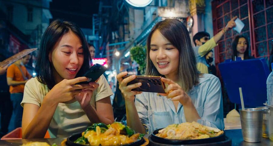 Flavors of Bangkok: Guided Food Tasting Tour with a Local - What Makes the Night Market Atmosphere a Feature, Not a Bug