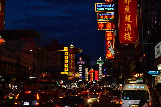 Flavors of Bangkok: Small-Group Chinatown Evening Food Tour - Stop 2, Yaowarat Road and the food you would not find on your own
