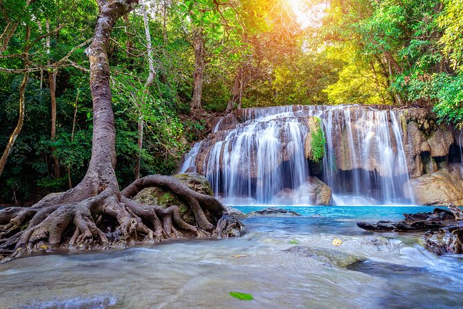 Floating and Railway Market (Optional Waterfall): Private Tour - How a Damnoen Saduak and Mae Klong day actually works