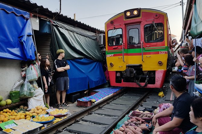 Floating Market Damnoen Saduak and Meklong Railway Market: Half Day Tour - The Guide Effect: Sunny, Odi, Nok, Patty, and Pei Pei