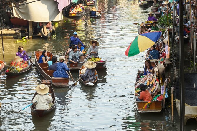 Floating Market with Great Pagoda Temple and Wat Sam Phran - Great Pagoda Temple (Wat Phra Pathom Chedi): big scale, calmer energy