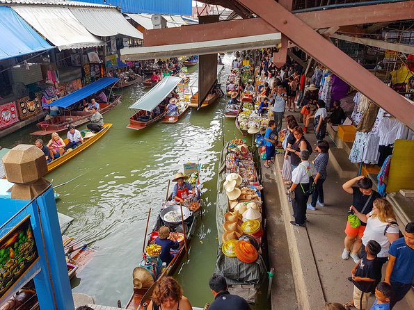 Floating Markets Day Trip from Bangkok - Hotel pickup and timing, where your day can feel smooth or frustrating