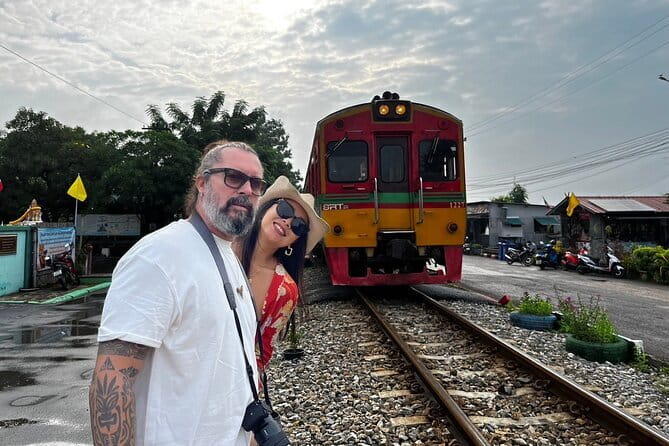 Floating & Railway Markets Tour - Ban Ka Long Salt Fields in Samut Sakhon: Quick, Free, and Different