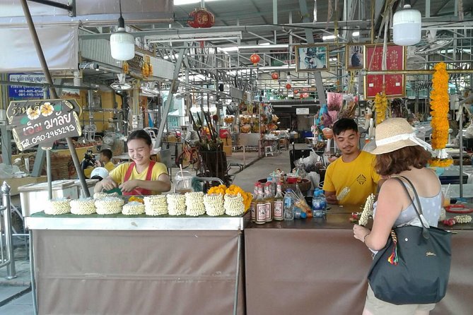 Flower Market & Floral Art: Multilingual Private Tour [EN/others] - Price of $95.17, Private Guide, and Where the Value Comes From