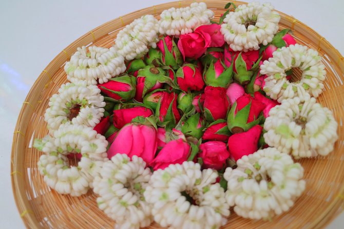 Flower Market & Floral Art: Multilingual Private Tour [EN/others] - When to Go, What to Wear, and How to Keep the Pace Comfortable