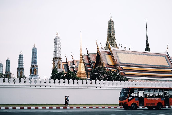 Free discovery of Bangkok with your private English-speaking guide - Picking your meeting point and building a route from your hotel