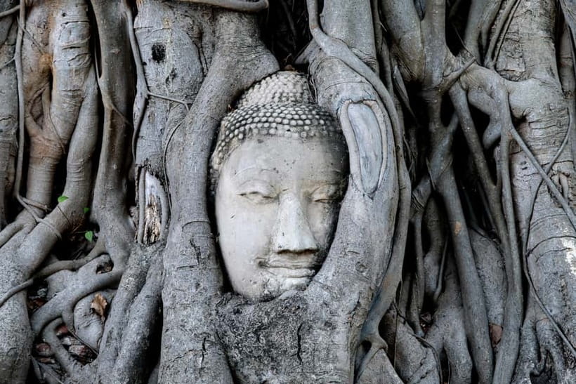From Bangkok: Ayutthaya Heritage Tour with Sunset Boat Ride - Wat Yai Chai Mongkhon: chedi scale and the reclining Buddha