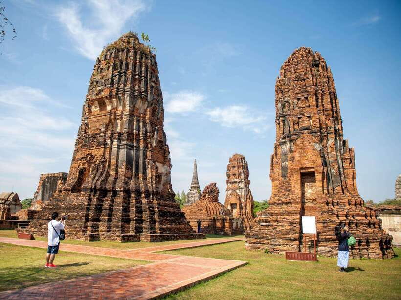 From Bangkok: Ayutthaya Historical Park Guided Day Trip - Bangkok pickup and the van ride that sets the pace