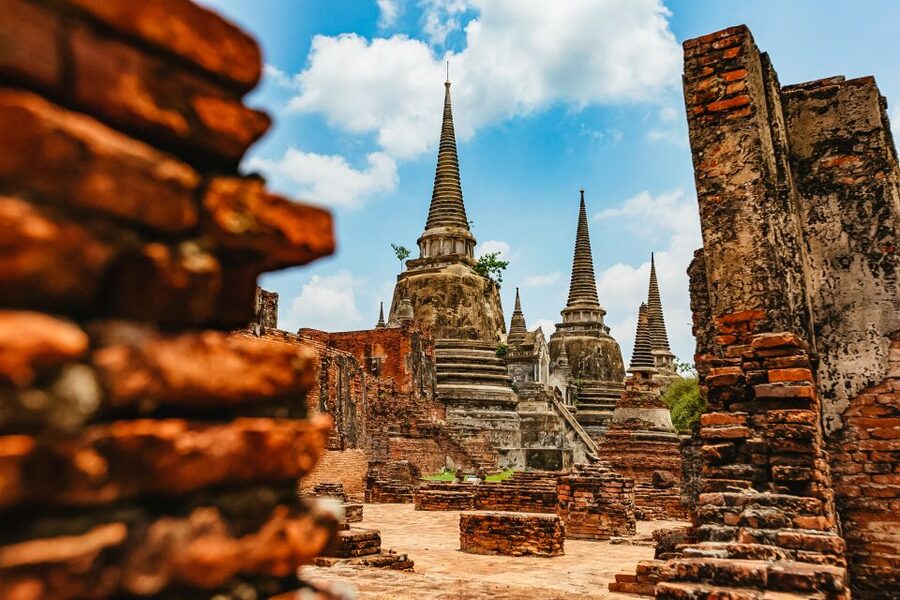 From Bangkok: Ayutthaya Temples Guided Tour with Lunch - Wat Phra Sri Sanphet: the royal complex in plain sight