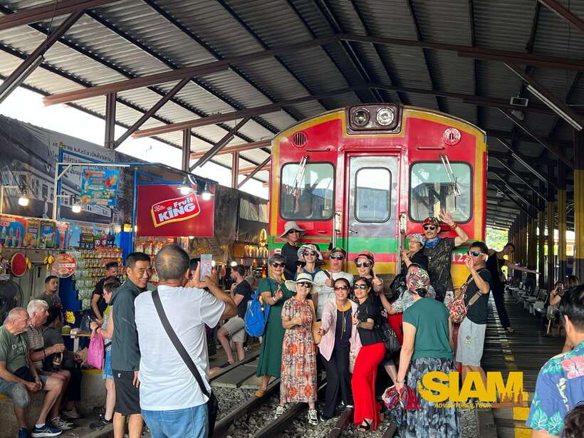 From Bangkok:Damnoen Floating Market and Railway Market Tour - Maeklong Railway Market: The Train Moment Is the Whole Point