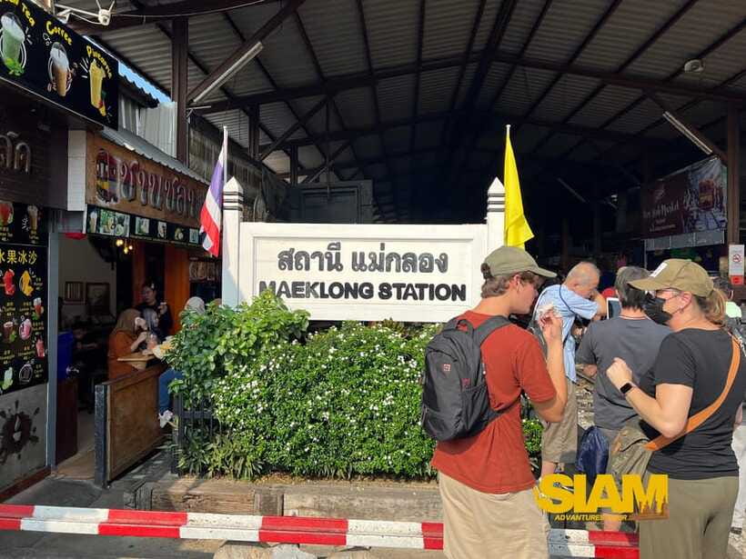 From Bangkok:Damnoen Floating Market and Railway Market Tour - Price and Value: Why $40 Can Make Sense for This Two-Market Mix