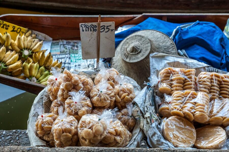 From Bangkok: Damnoen Saduak Floating Market Guided Tour - Damnoen Saduak Floating Market, timed for a half-day in Ratchaburi