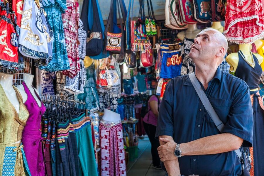 From Bangkok: Damnoen Saduak Floating Market Guided Tour - Bangkok pickups and the real drive time (so you plan your morning)