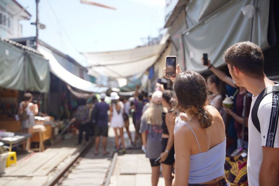 From Bangkok : Meklong Railway Market By Bus - Price and value: is $48 per person fair for this route?
