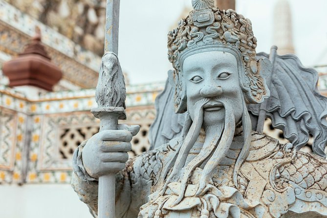Full Day Bangkok PRIVATE City Tour With Locals - Wat Trimit & Wat Pho tickets - Why This Private Bangkok Temples Plus Canals Day Works So Well