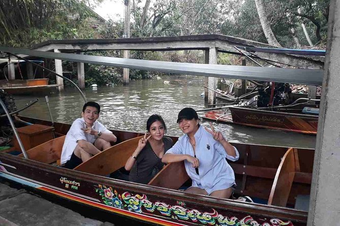 Full-Day Floating Market and Maeklong Railway Market Private Tour from Bangkok - Wat Phet Samuth Woravihan, a riverside temple pause after lunch