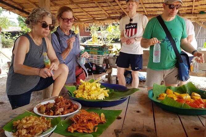 Full-Day Historical Park and Countryside Tour in Sukhothai - Wat Chetuphon: A Temple Complex in Rice Paddy Country