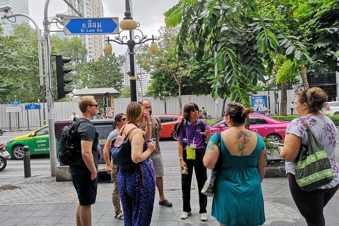 Fun Tuk Tuk Dinner and Massage in Old Town Bangkok - Sao Chingcha (Giant Swing): religious ritual you can still see clearly