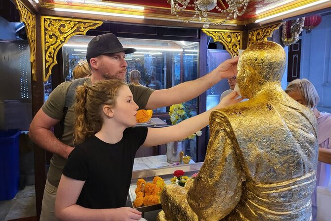 Giant Buddha and Bangkok Local Tour - The Artist House Bangkok: working artists, and time to look closely