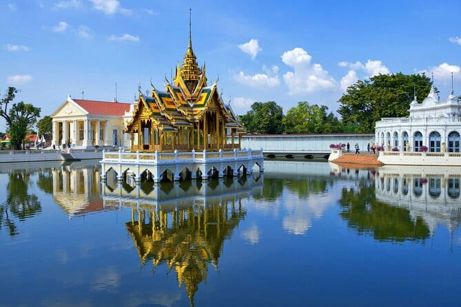 Grand Palace & Emerald Buddha Private Tour [Optional Luxury] - What to expect from your private guide, Lin, and why reviews matter