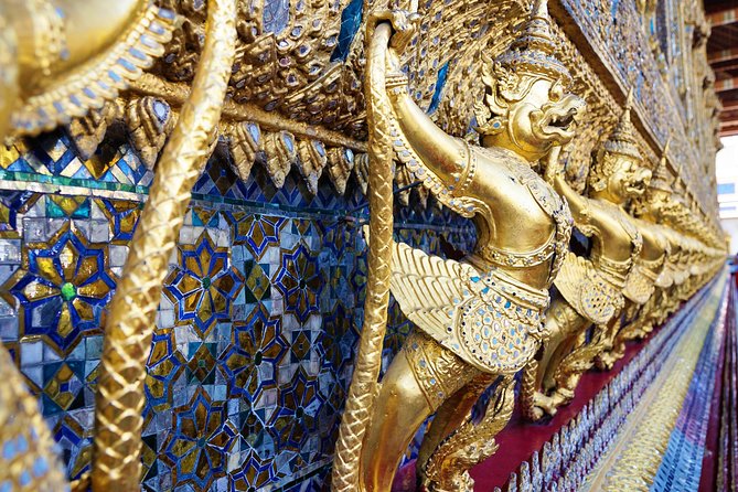 Grand Palace Glory and Emerald Buddha : Half-Day Tour in Bangkok - FAQ