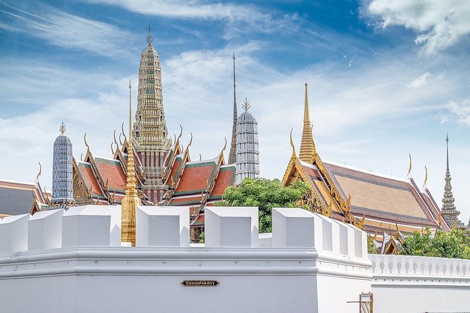 Grand Palace & Temples of Bangkok - Wat Pho: the Reclining Buddha and a sea of Buddha images