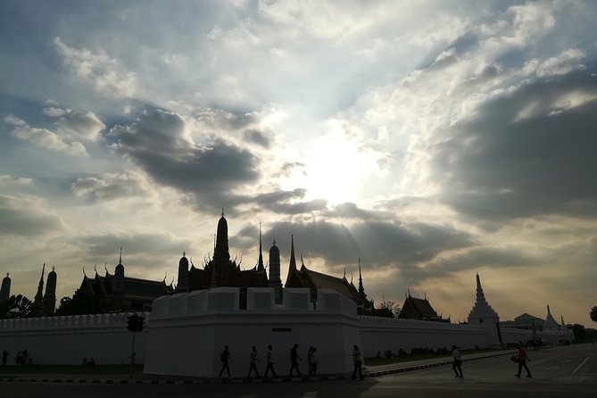 Grand Palace & Temples of Bangkok - Wat Arun: Temple of Dawn, river views, and free entry on this route