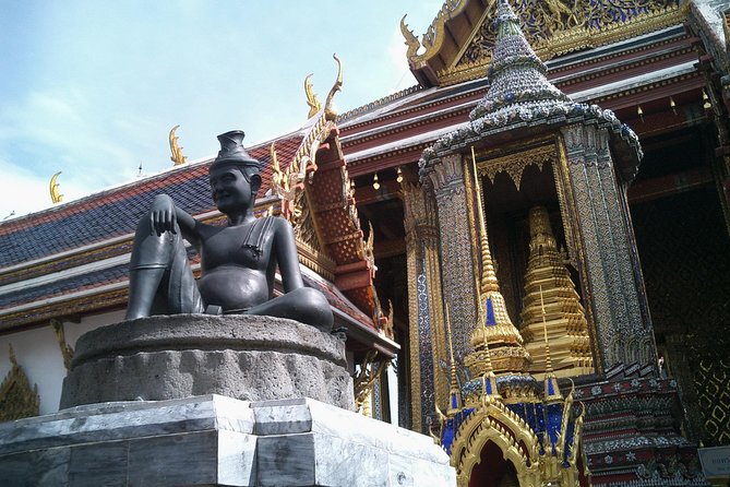 Grand Palace , Thai dance & Fun street walk in Bangkok - Lunch like locals, plus Thai dessert snacks that actually help